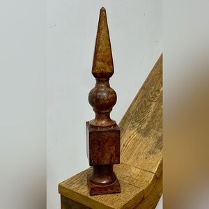 Vtg Large Heavy Metal Free Standing Obelisk Finial Decorative Statue